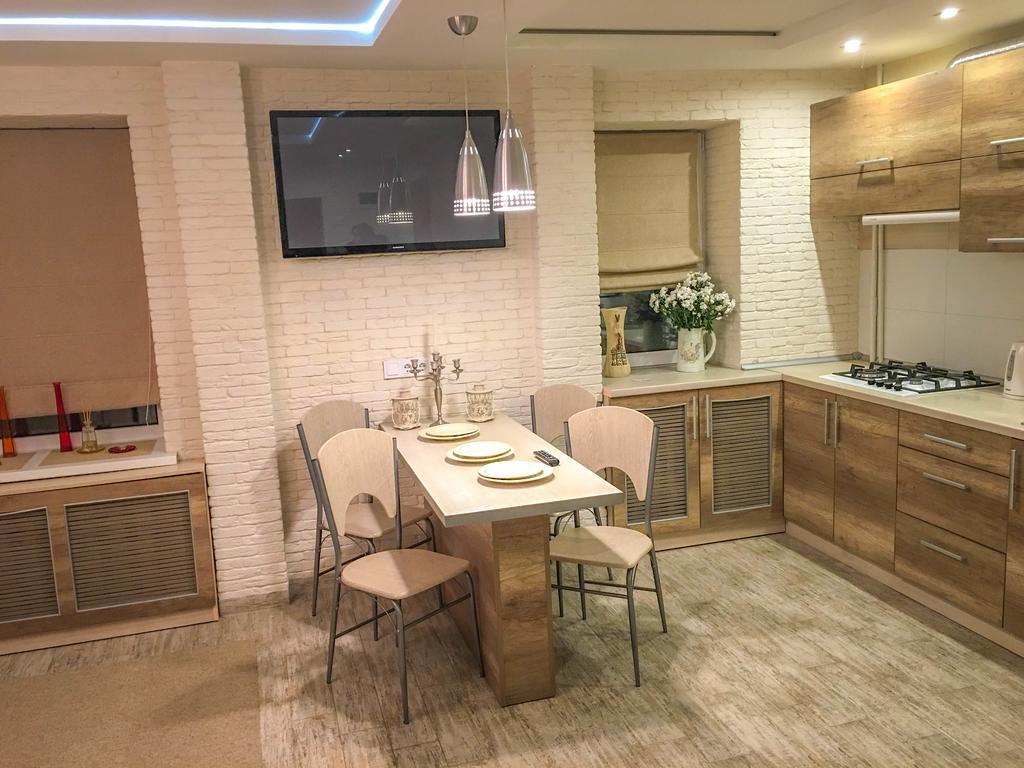 Studio Luxe On Victory Street In The City Center Vinnytsia Ngoại thất bức ảnh