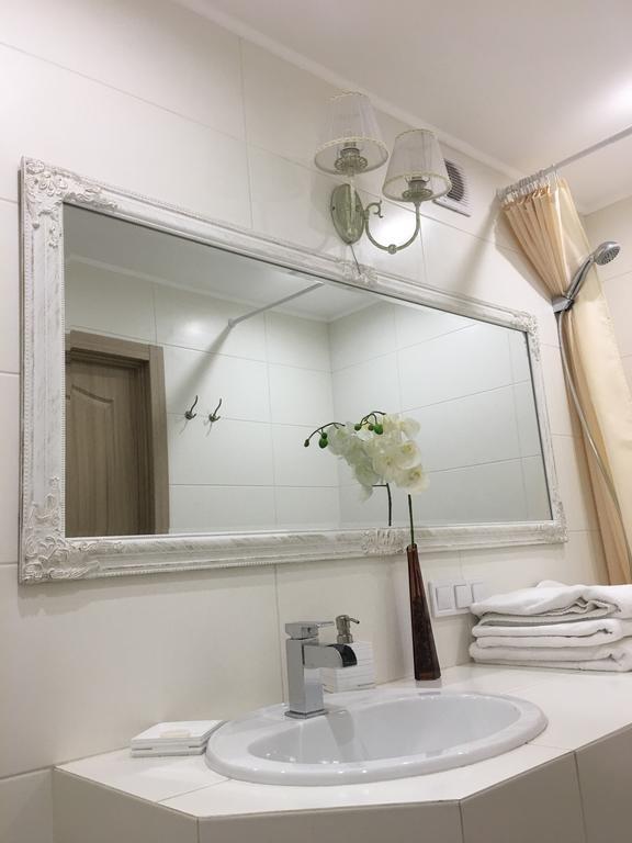 Studio Luxe On Victory Street In The City Center Vinnytsia Ngoại thất bức ảnh